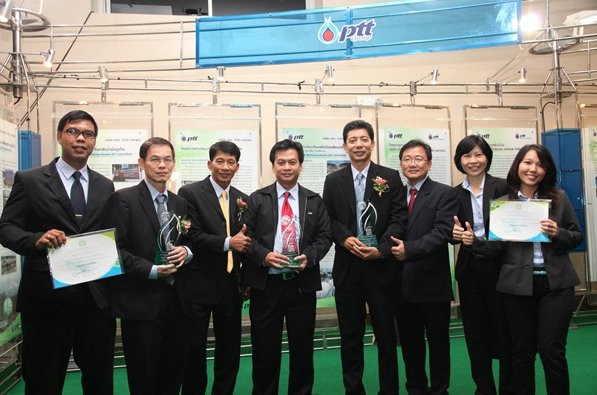 PTT Global Chemical รับรางวัล EIA Monitoring Awards 2011