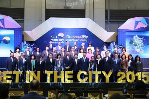 PTT Global Chemical Participates in a Comprehensive Investment Expo “SET in The City 2015”