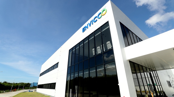 For the first time in Thailand! With GC's innovation for a better quality of life for you and for the world, using high-quality recycled plastic resins of food grade level guaranteed safe by FDA."